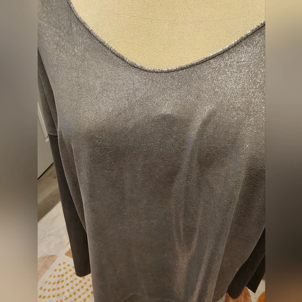 Tempo Paris Oversized Shimmering Grey Women's Top Sz M/L - Picture 10 of 13